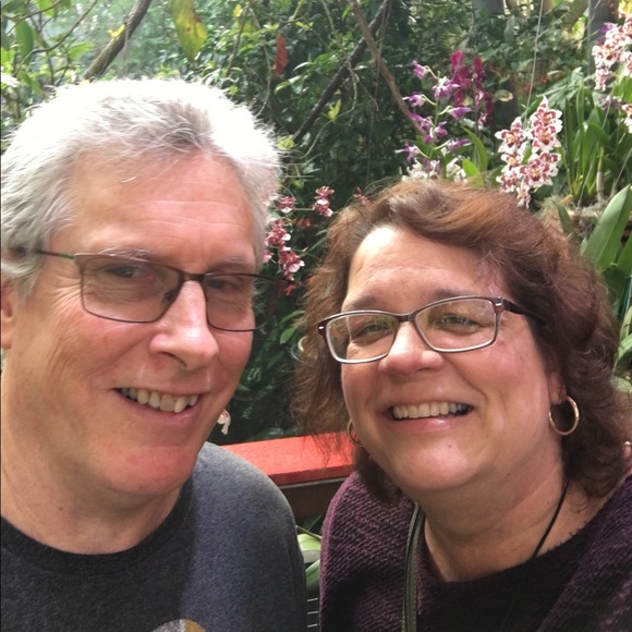 Meet your Posher, Dawn - Picture 2 of 5